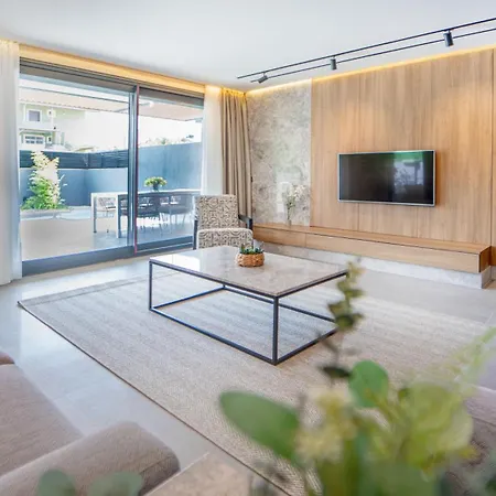 Oasis Retreat Lux And Elegance וילה *